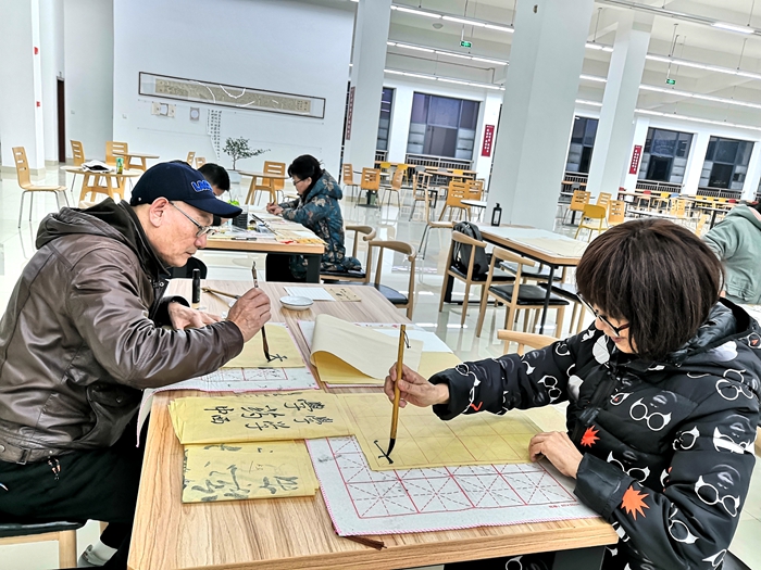 教师参加比赛.jpg 教师参加比赛.jpg