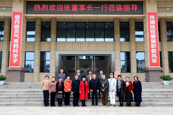 \\tsclient\E\1026参观7.JPG \\tsclient\E\1026参观7.JPG