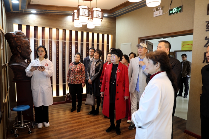 \\tsclient\E\1026参观8.JPG \\tsclient\E\1026参观8.JPG