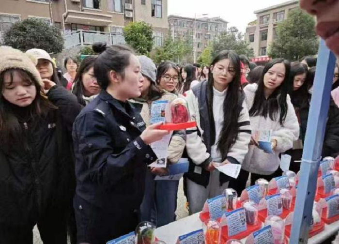 图片2.png 图片2.png