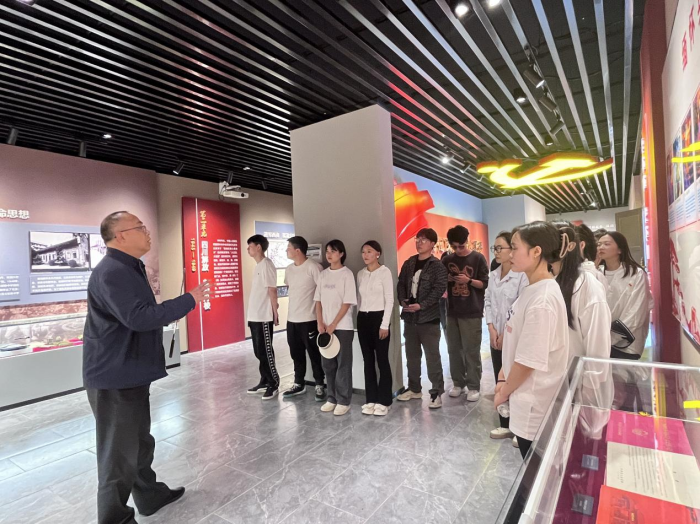 图片2.png 图片2.png