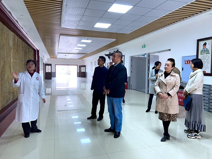 \\tsclient\E\1103社科联7.jpg \\tsclient\E\1103社科联7.jpg