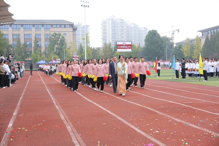 公共课教研部1.JPG 公共课教研部1.JPG