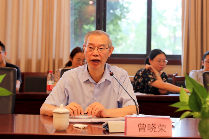 \\tsclient\E\0908新员工座谈4.JPG \\tsclient\E\0908新员工座谈4.JPG