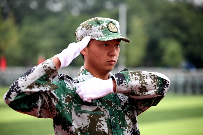 \\tsclient\E\0926军训汇报13.jpg \\tsclient\E\0926军训汇报13.jpg