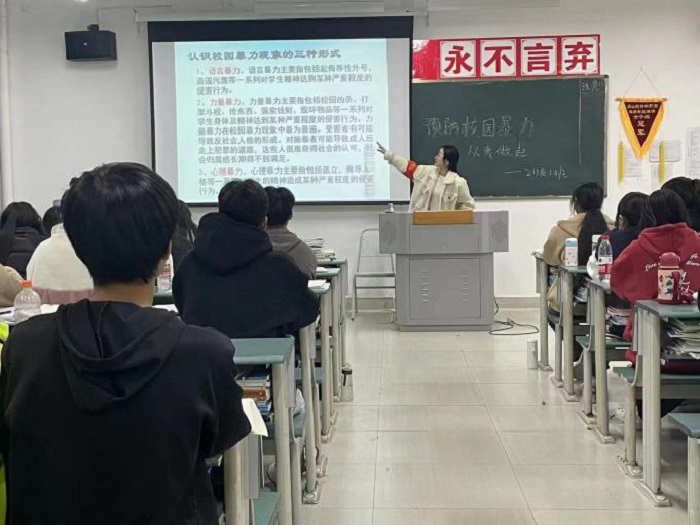 C:\Users\Administrator\Desktop\图片1.jpg C:\Users\Administrator\Desktop\图片1.jpg